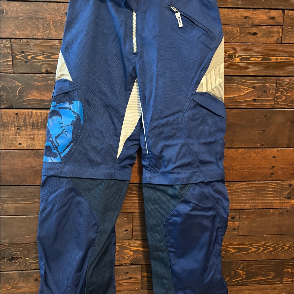 Thor Blue and Gray Racing Set - Picture 11 of 16